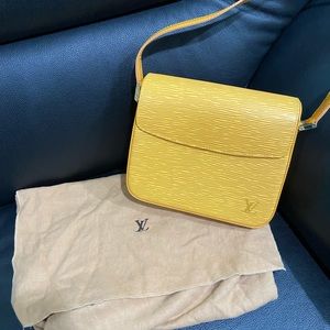 Authentic Vintage LOUIS VUITTON Epi Buci Bag - Yellow
